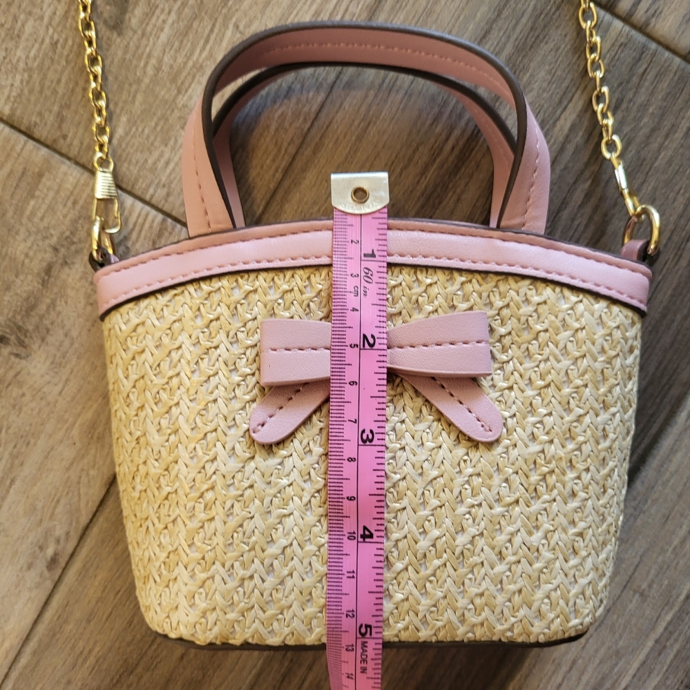Mini crossbody baby Nanette Lepore pink and rattan with bow detail nwot Barbie - Picture 8 of 10